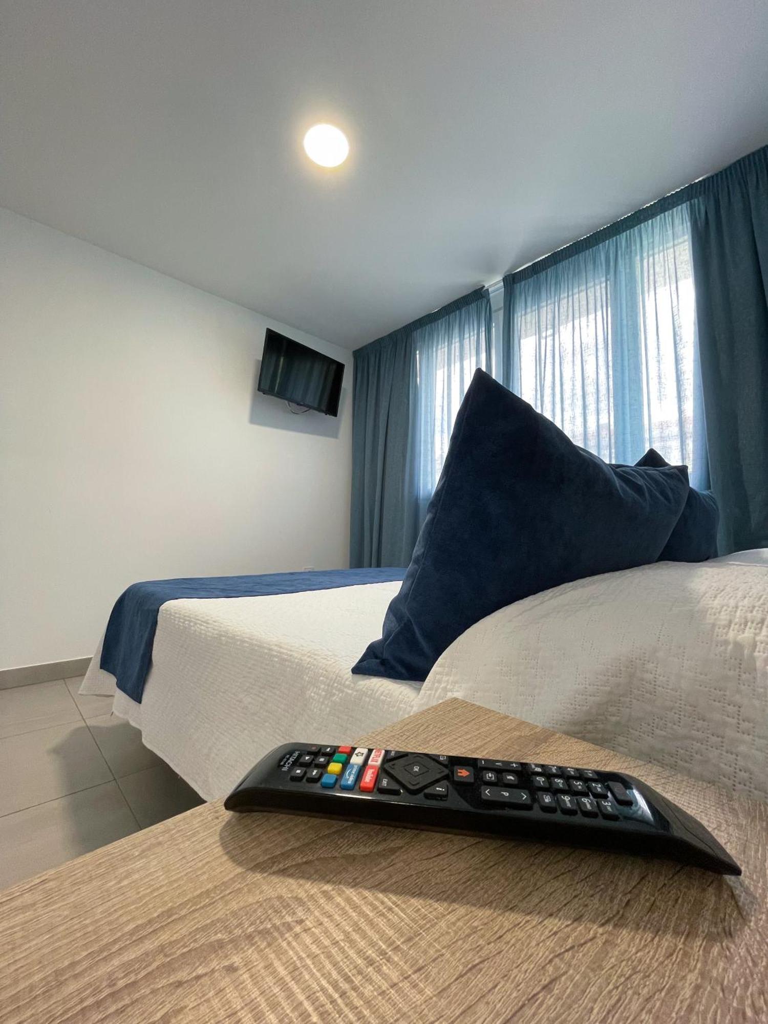 Apartamentos Lusitania Parking Gratis Bajo Disponibilidad メリダ エクステリア 写真