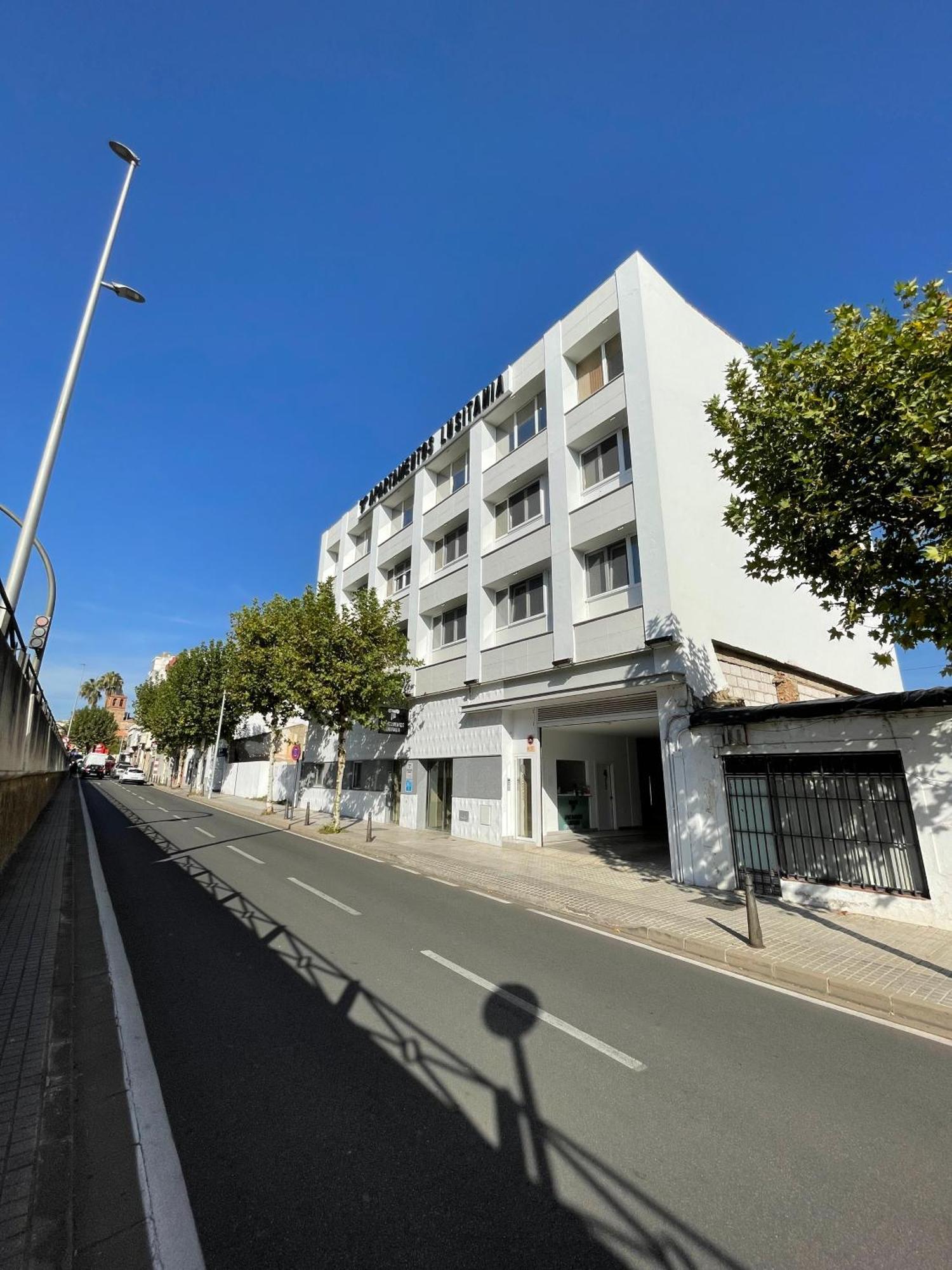 Apartamentos Lusitania Parking Gratis Bajo Disponibilidad メリダ エクステリア 写真